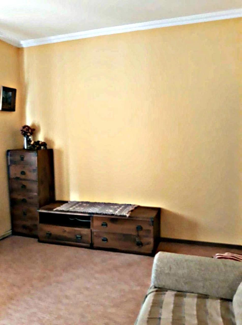 Apartment In The Historical City Center Черновцы Экстерьер фото
